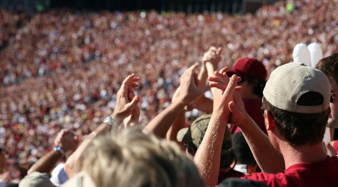 Unleashing Fan Power: How Data Wins in Entertainment & Sports Marketing